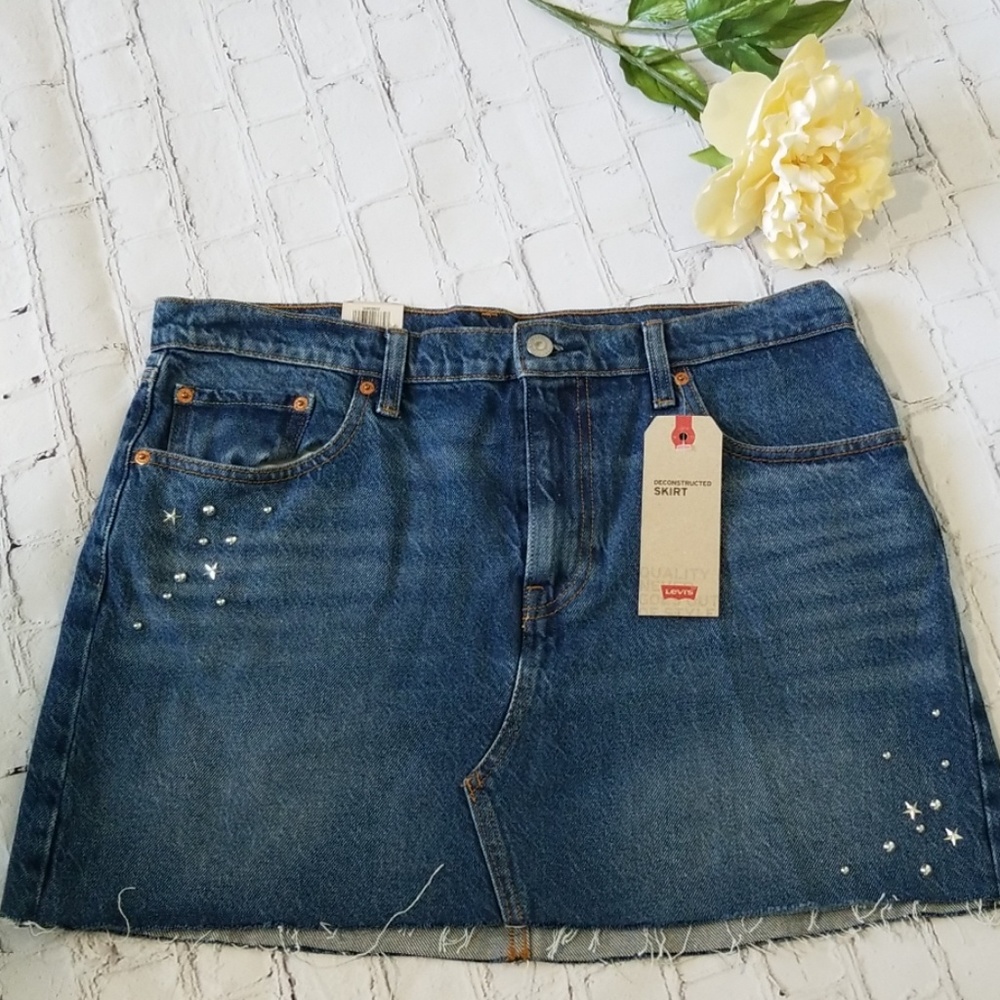 LEVI'S DECONSTRUCTED JEAN SKIRT